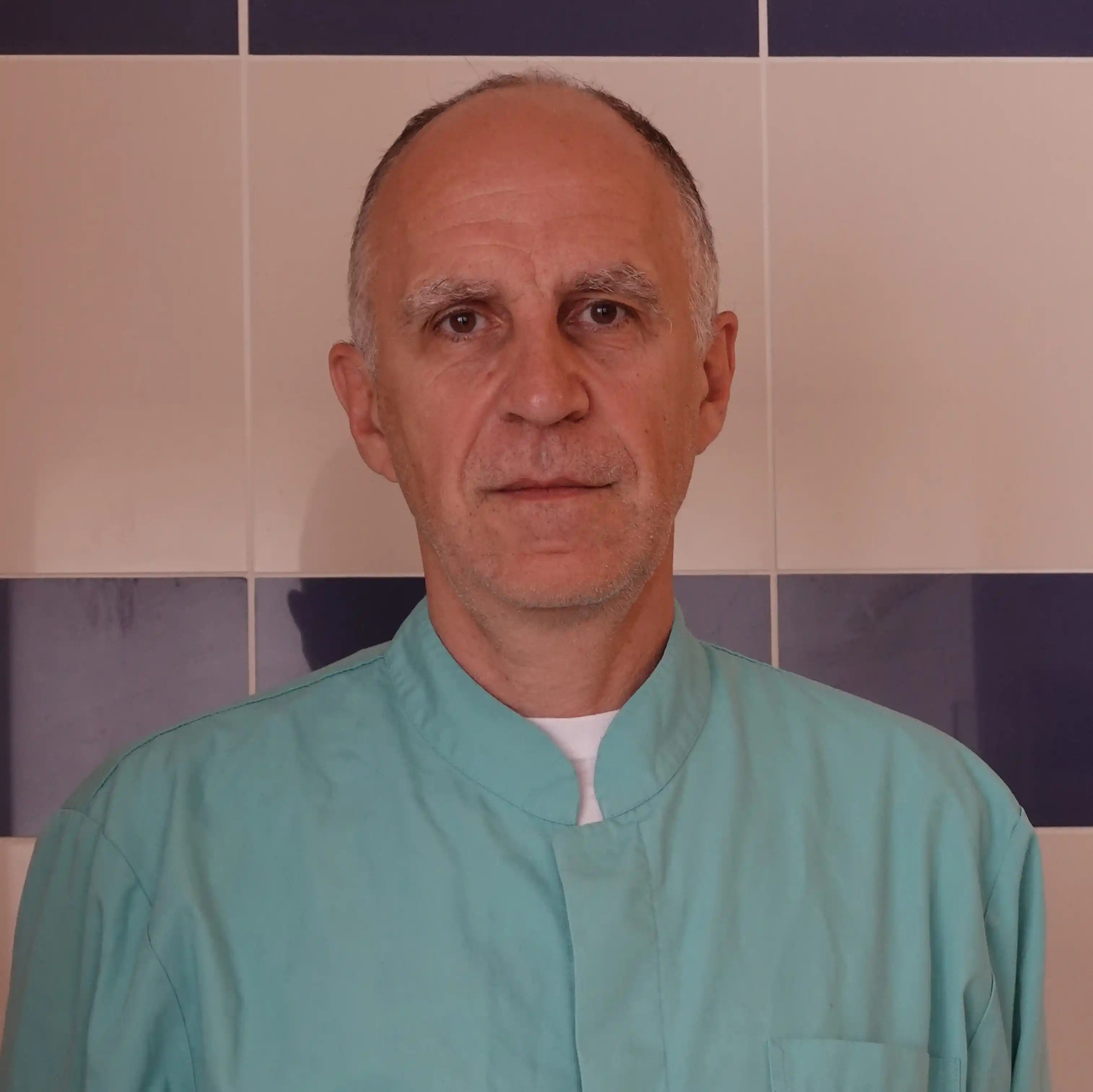 Dr. Laurent Mas